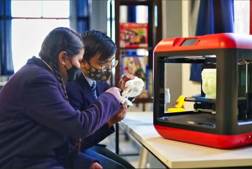 STEM LAB for Schools