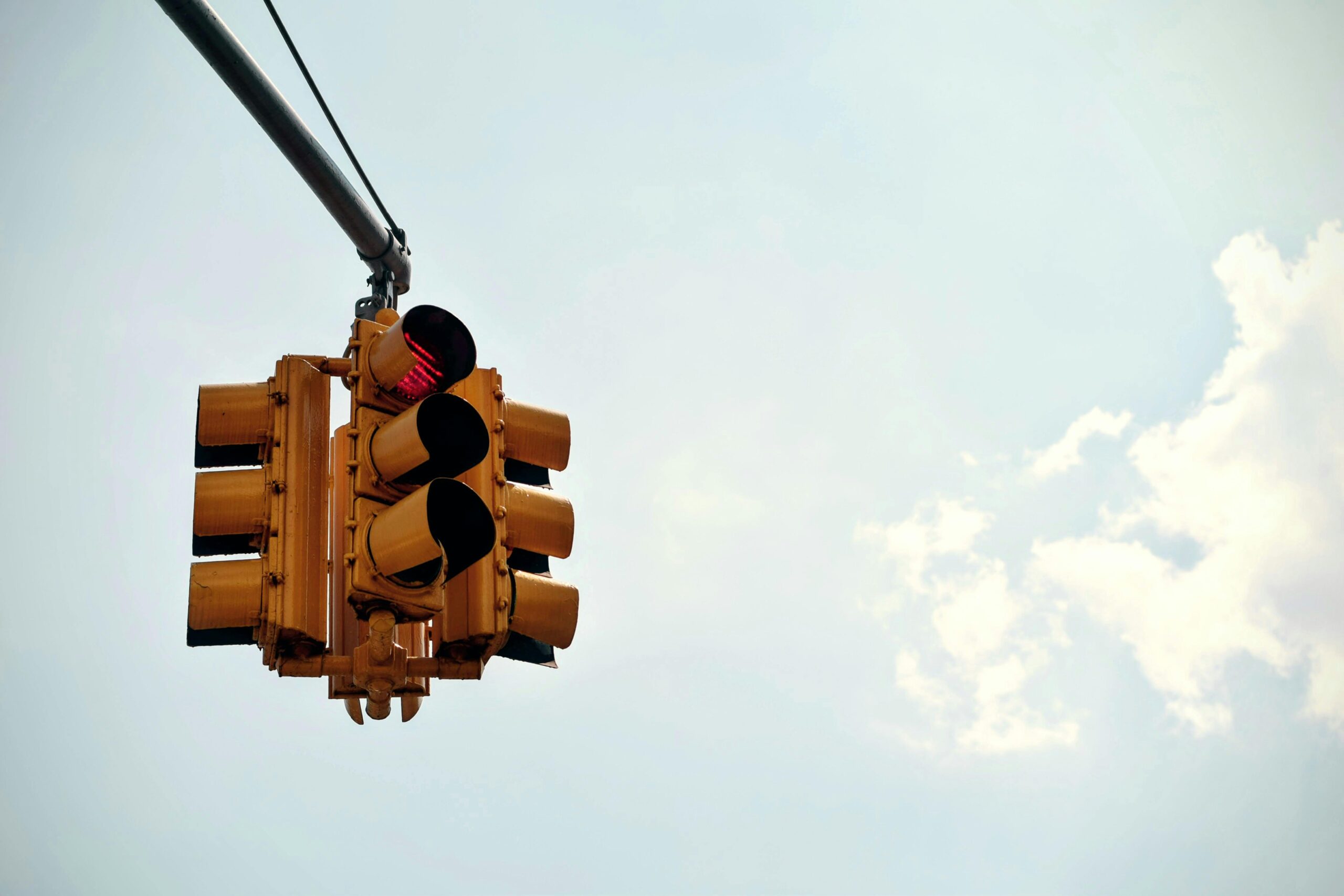 Read more about the article How to Build a Traffic Light with Arduino