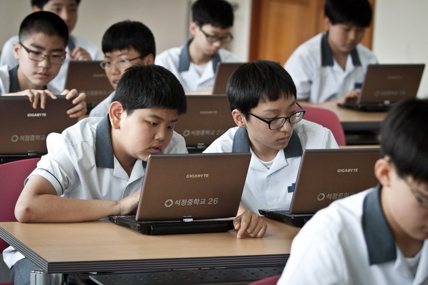 Kollenberg / Korea / Digitales Klassenzimmer Coding and robotics