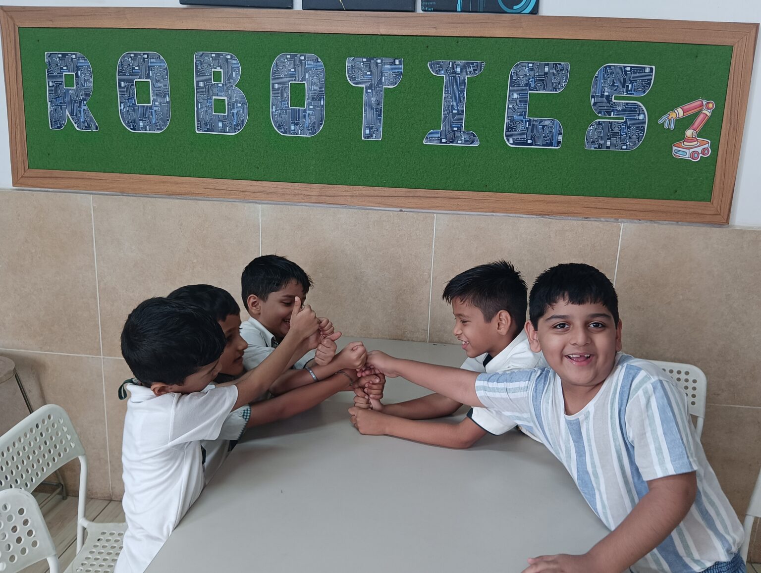 Top STEM Education Solutions for Schools | 7 Best Guide