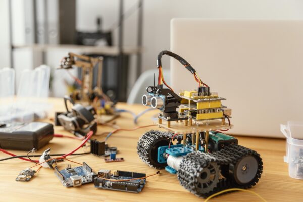 Robot Building Coding Best Robot Art Projects | Fun Coding Robots for Kids