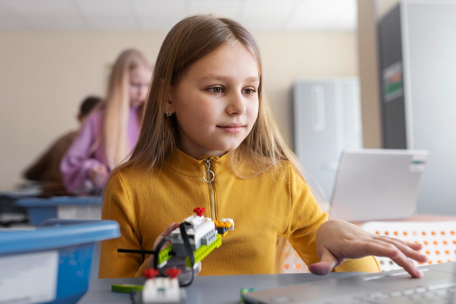 Top Robotics and Coding Programs: Transforms STEM Education 1 Programming for Kids