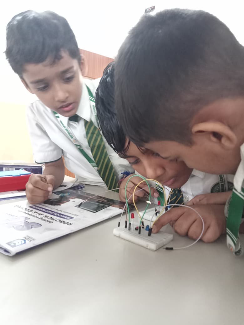 IMG-20250814-WA0097 Educational robotics Panaji