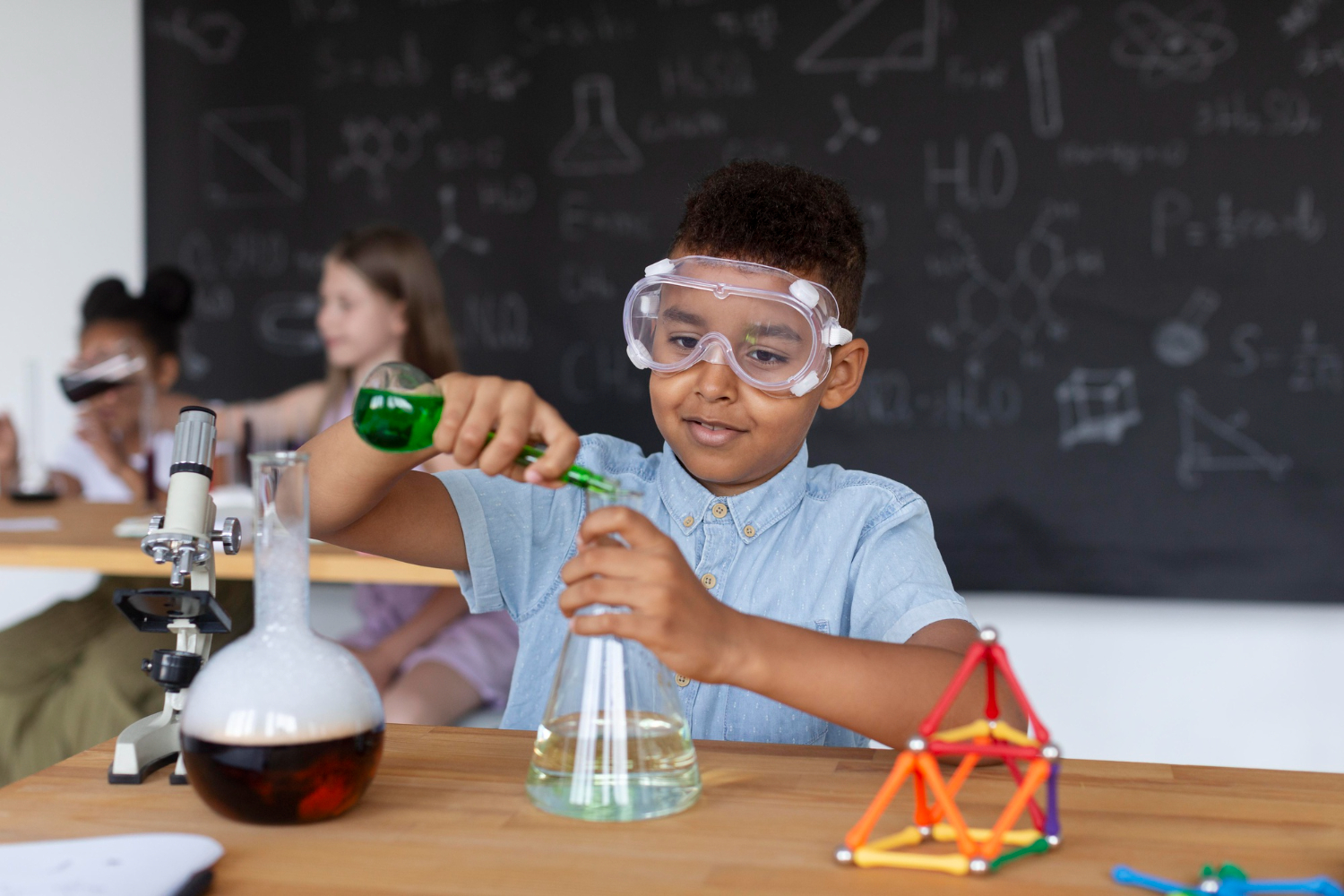 STEM Lab in Delhi NCR by Makers' Muse: Amazing Innovate Education