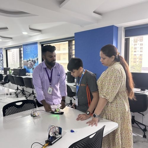 Robotics training in Gandhinagar schools