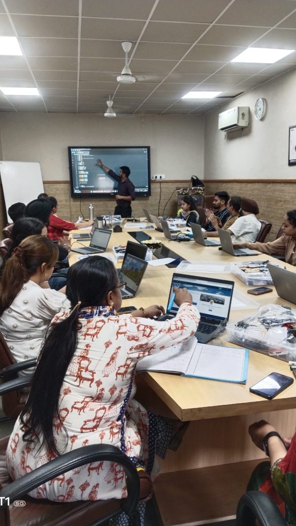 STEM training for teachers Vadodara