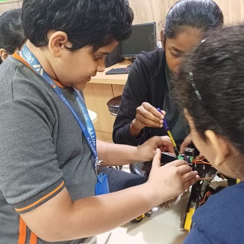 Robotics training in Kerala schools